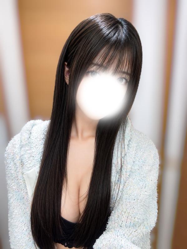 星乃らら(23)