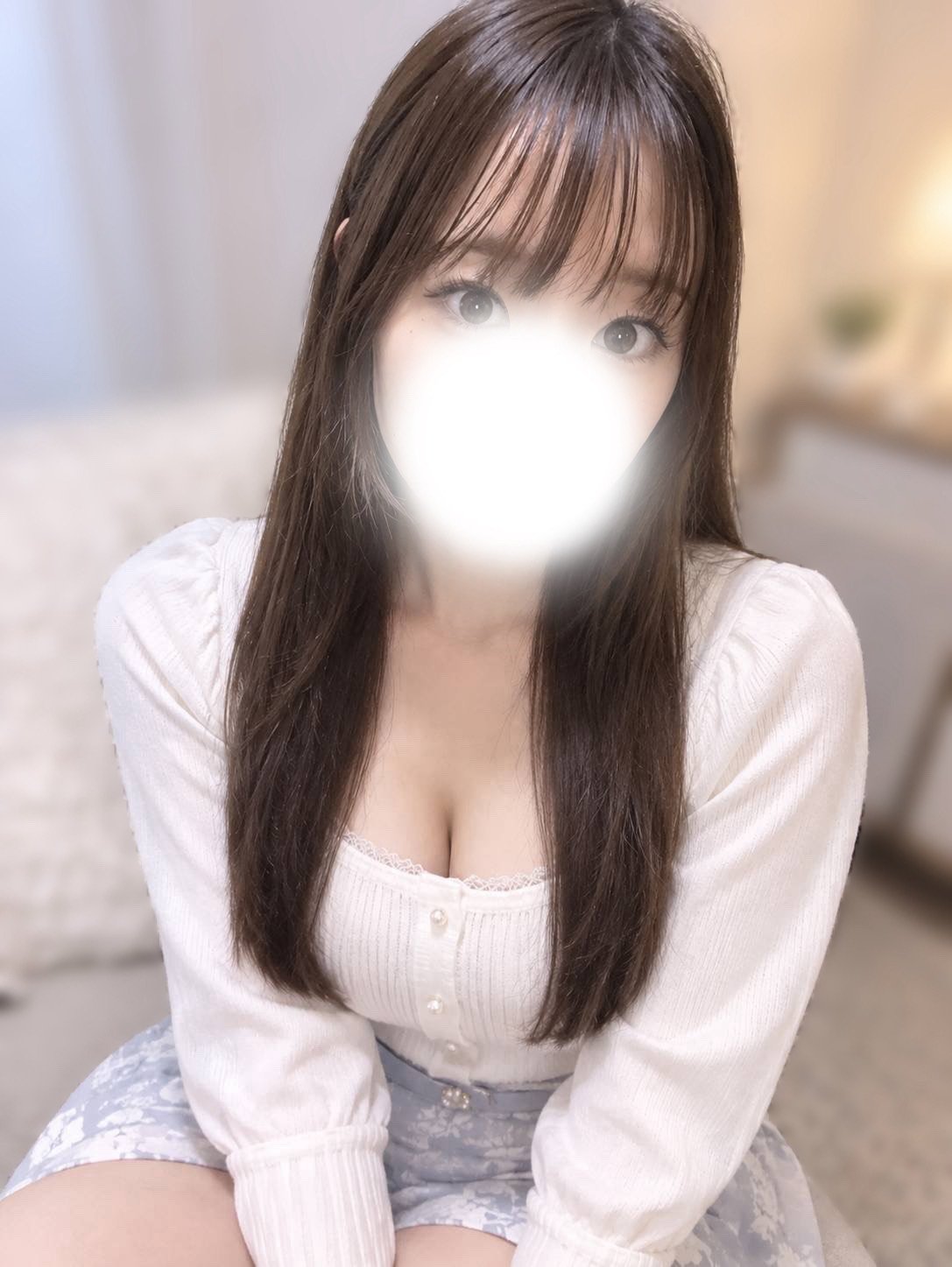 月島ろあ(22)